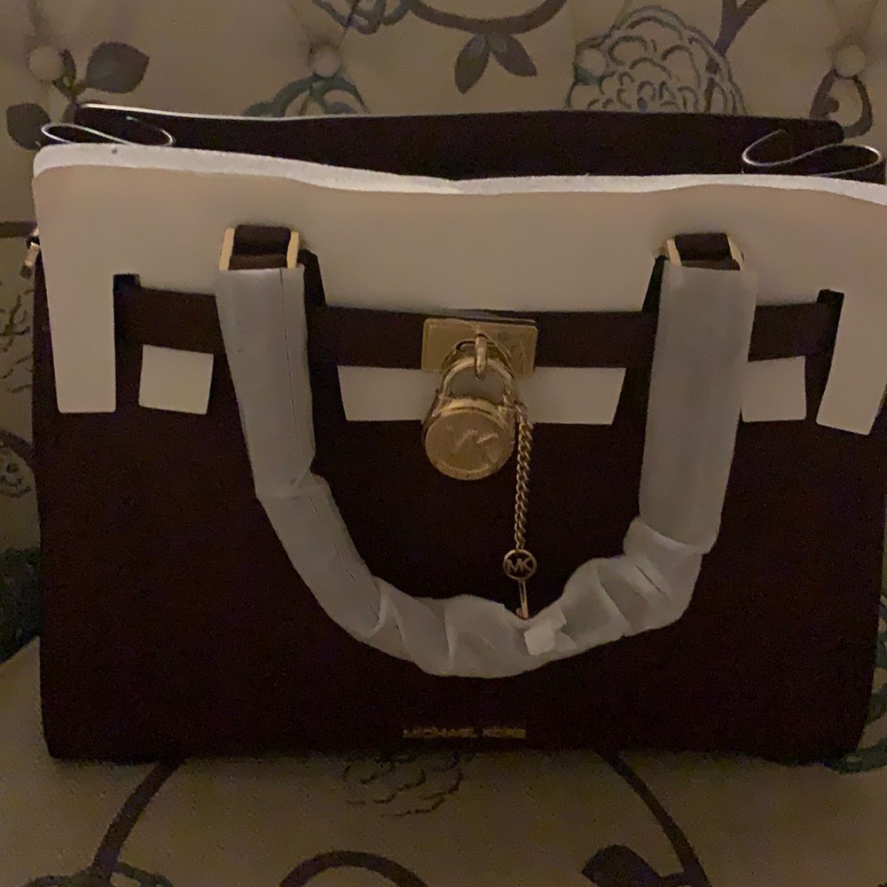 MICHAEL KORS- BNWT Hamilton MD Satchel Shoulder- color Burgundy $200 OBO